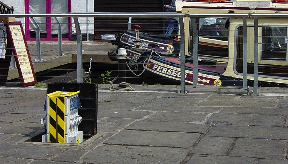 A retractable service unit installed at Camden Lock to provide canal-side berths with access as and when required to power, water and more.